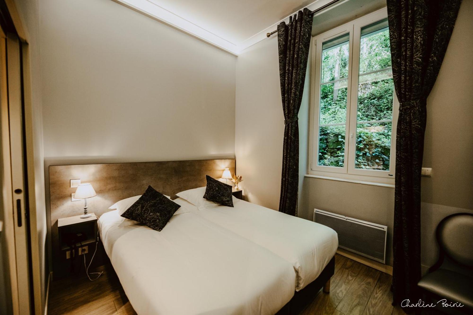 Grand Hotel Des Bains Vals-les-Bains Exterior photo